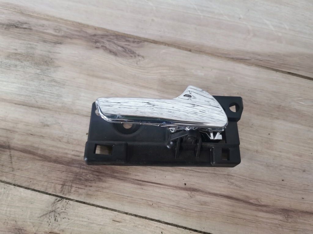 фото №1, Ручка внутренняя grand cherokee wk2 lift