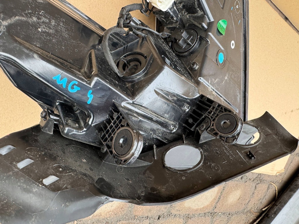 фото №8, Mg 4 mg4 22- лампа левая задняя задняя