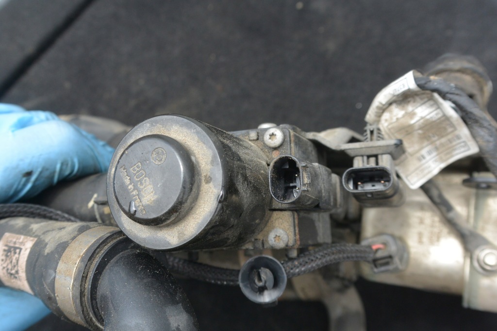 Нагрівач електричний води шланг помпа комплект  bmw f30 lci 330e гібрид Ціна