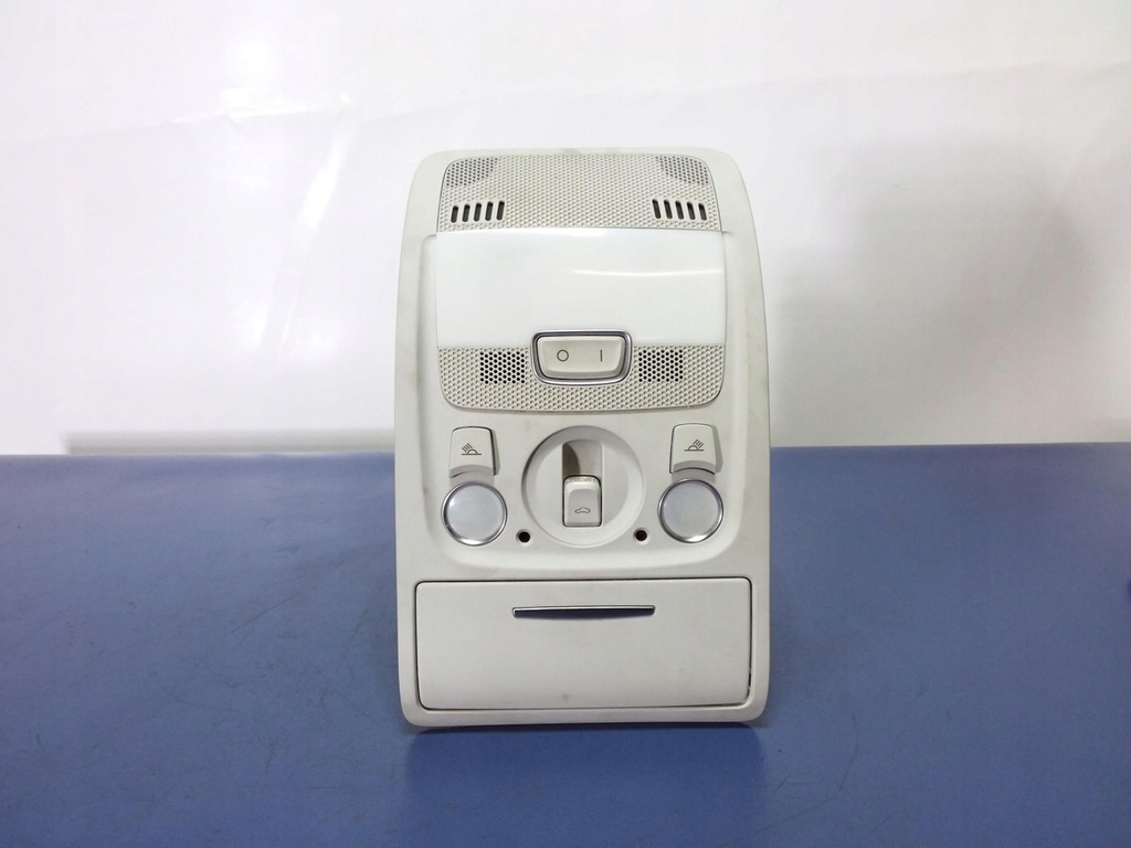 фото №1, Audi a5 8t coupe лампа внутренняя потолочный