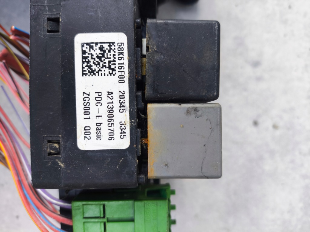 Glc коробка запобіжників a2139065706 mercedes w205 ? Недорого
