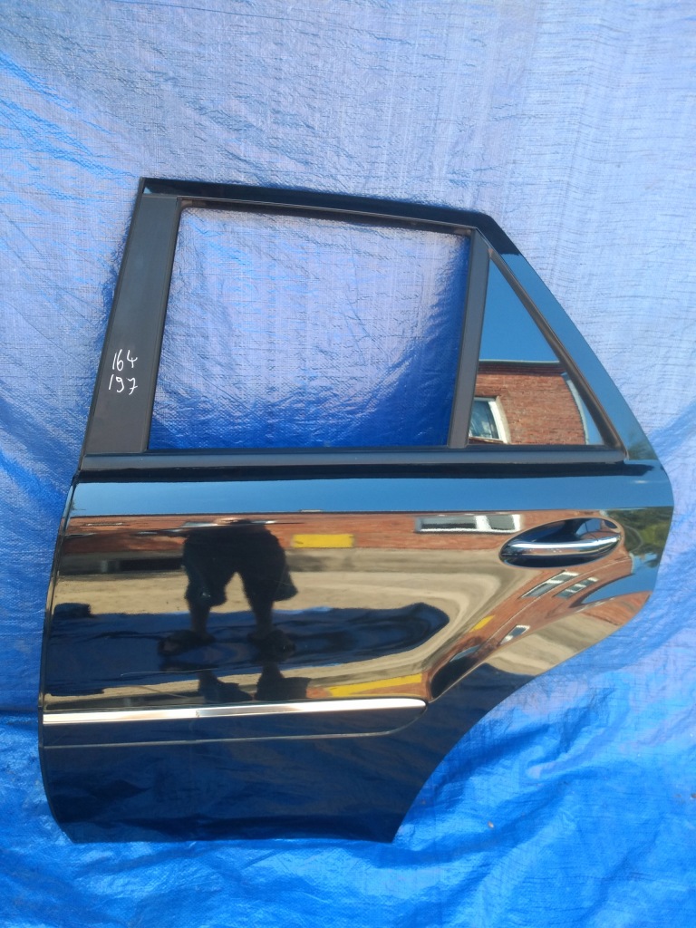 фото №1, Дверь левый задняя задние mercedes ml w164 197 c197