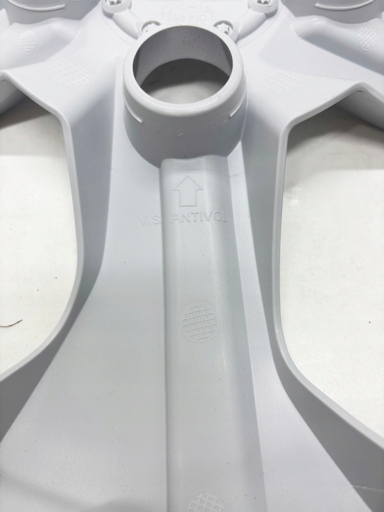 4x оригінал комплект . ковпак кришка dacia sandero 3 15" 403159359r Київ