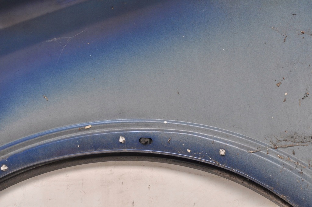 фото №7, Volvo c30 крыло правый перед передний молдинг 476-46