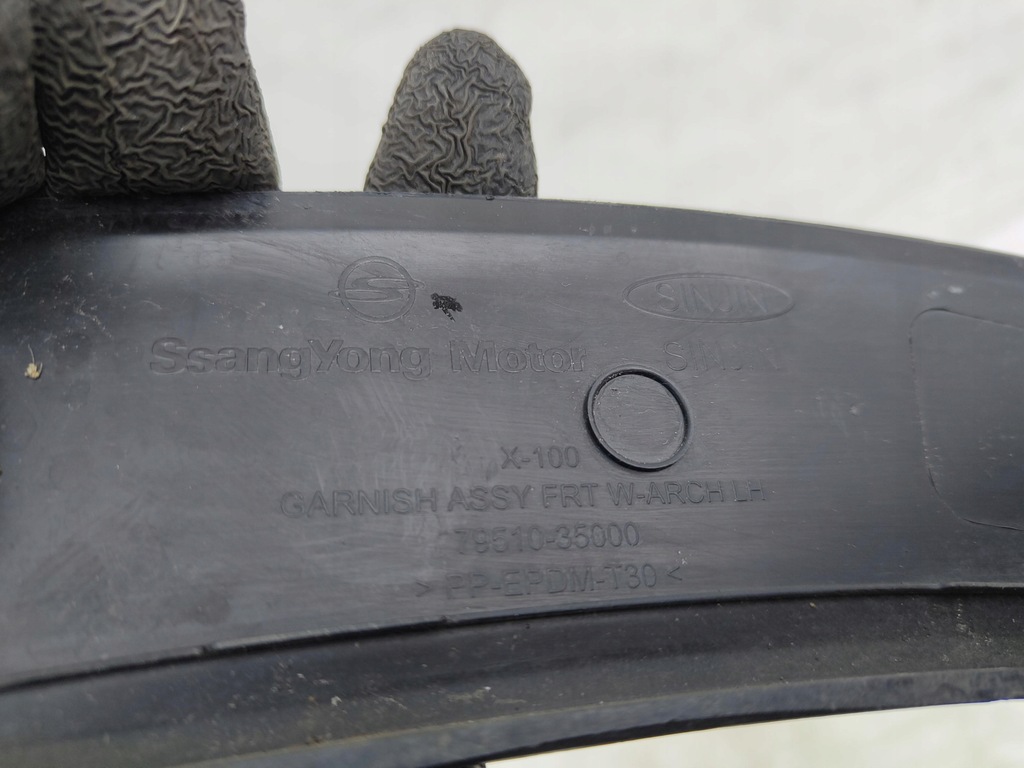 фото №8, Молдинг na крыло ssangyong tivoli 15- левый перед