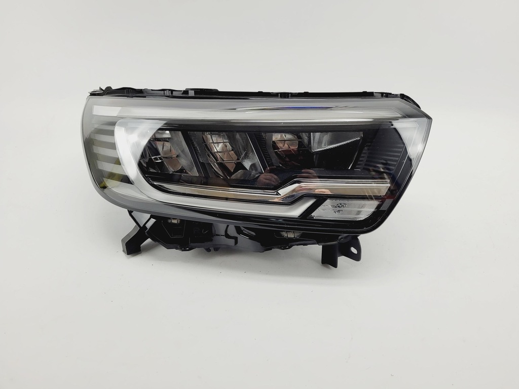 фото №1, Лампа full led перед правая renault kangoo 4 iv '21-