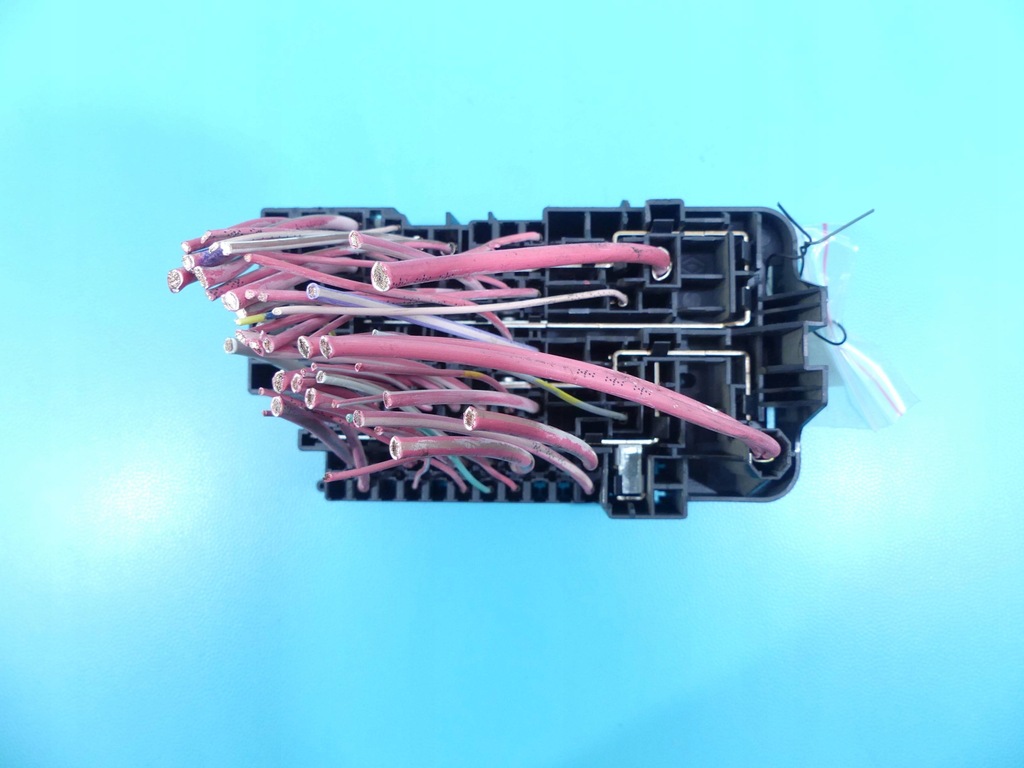 фото №3, Коробка запобіжників renault megane iii 3