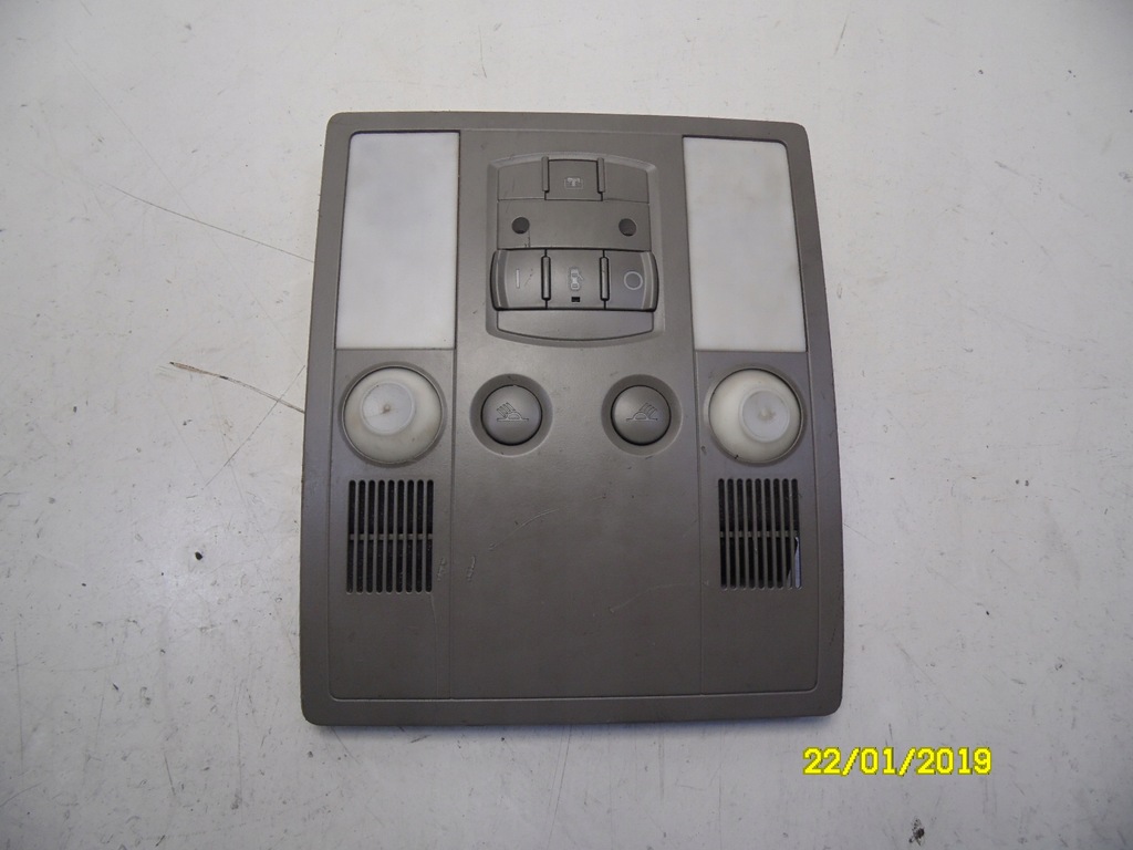 фото №1, Audi a8 d3 лампа потолочный 4e0947111k