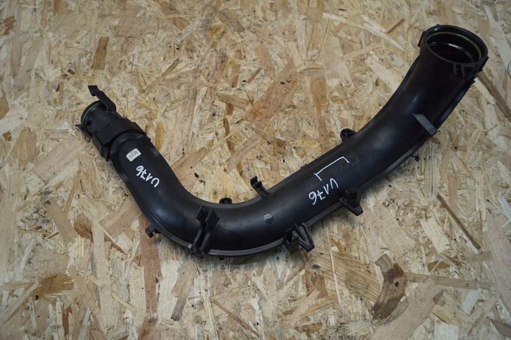 фото №6, Труба интеркулер audi a4 b9 1.4 tfsi 04e145673j