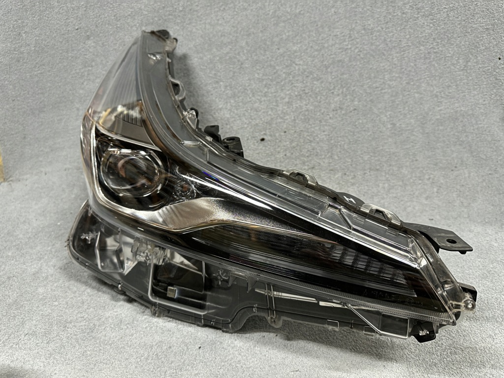 Фара toyota prius iv рестайлинг  full led правый  оригинал koito Доставка