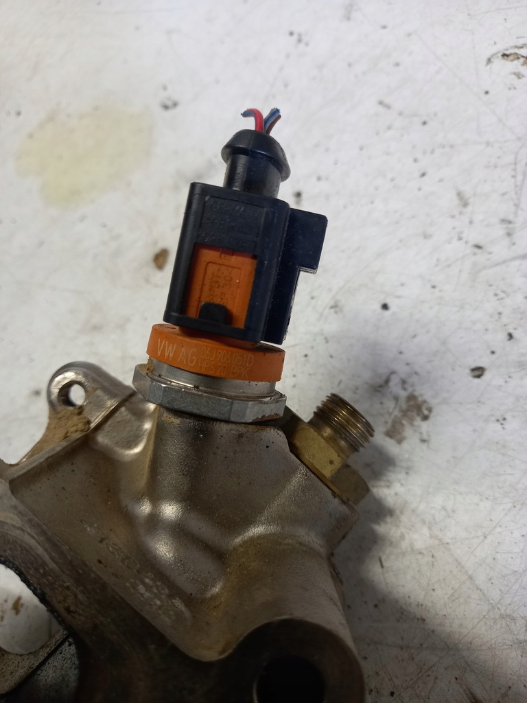 фото №7, Молдинг впрыскная seat toledo iv 1.4 fsi 06j906051d