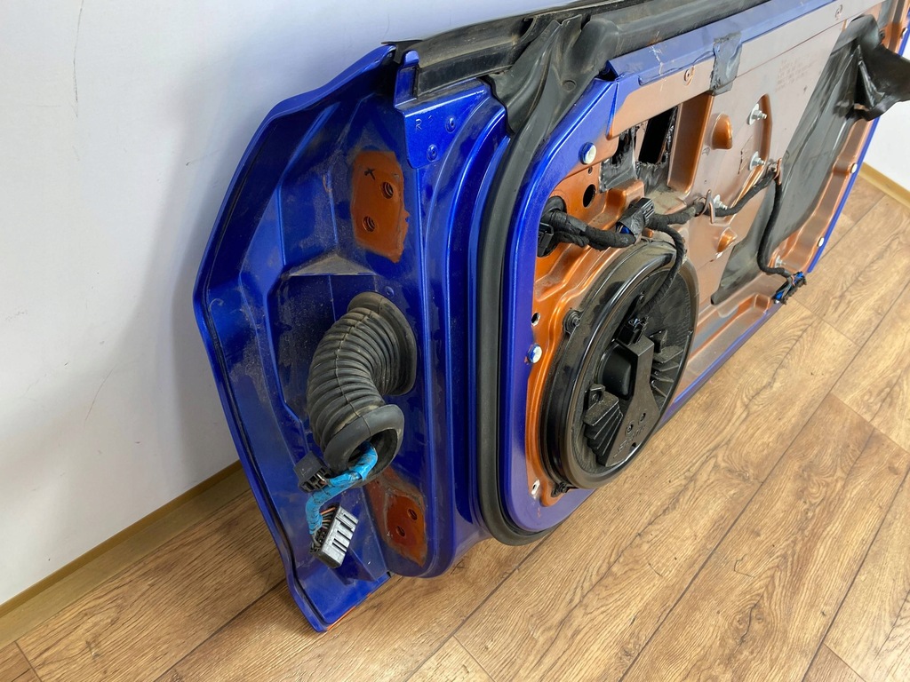 фото №13, Дверь правое chevrolet corvette c6 2005+