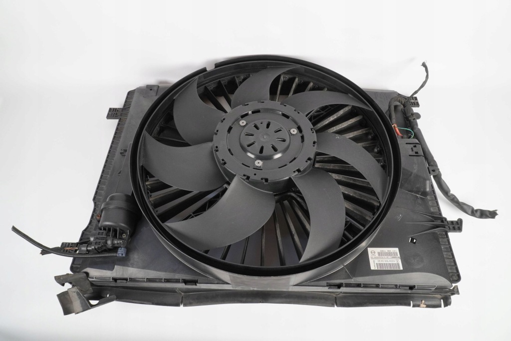 Купити Вентилятор радіатора mercedes a2045000493