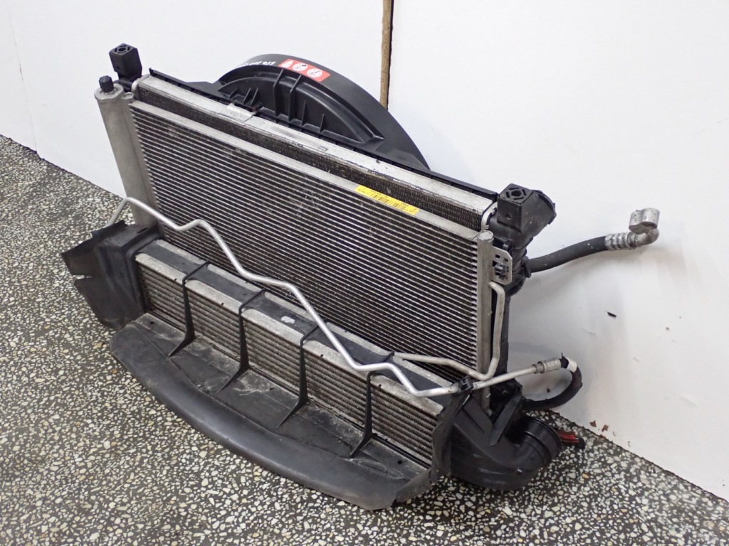 Комплект радіатор вентилятор mercedes slk 2 200 r171 1.8 a2035001754 Недорого