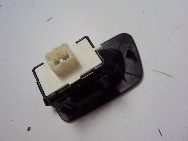 фото №2, Панель стекло правый задняя jeep compass ii 2016-