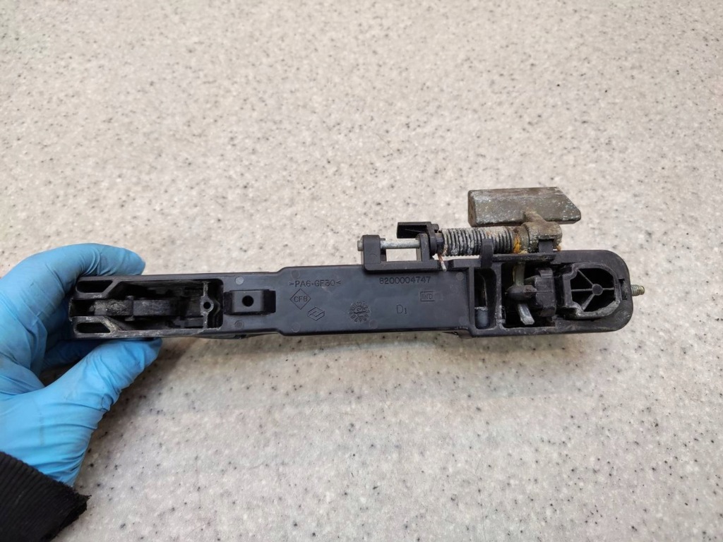 Ручка зовнішня дверей права перед передня renault laguna 2 8200004747 Доставка