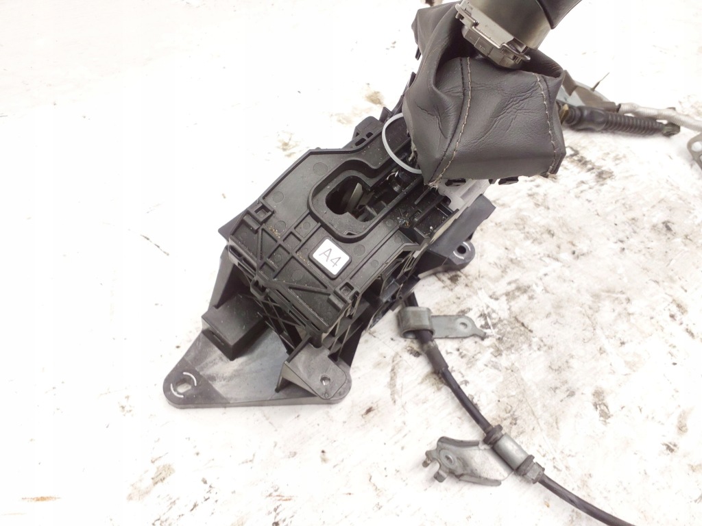 Купить Домкрат переключения передач lexus es 300h 7th gen 75g649