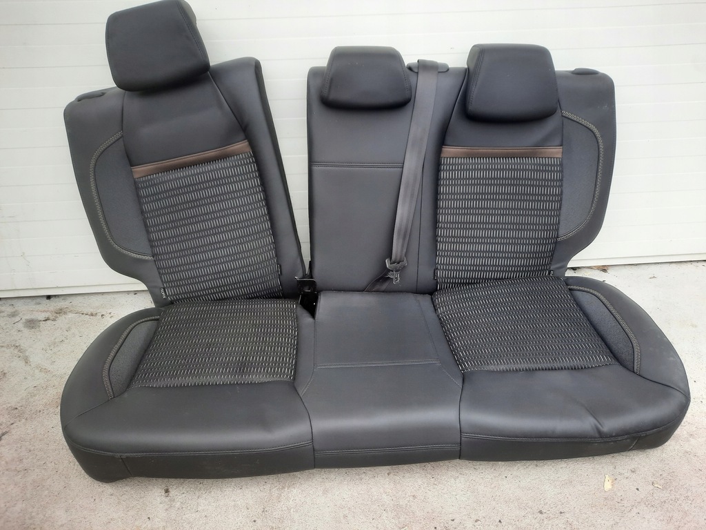 фото №1, Заднее сиденье спинка задняя peugeot 208 3d