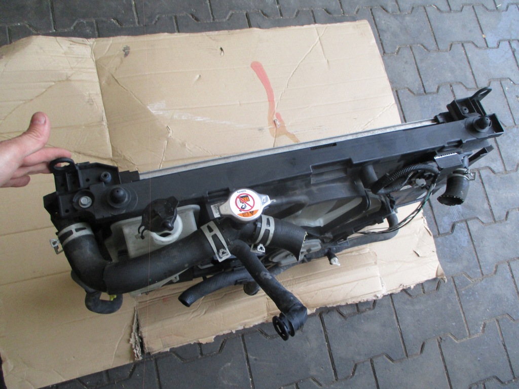 фото №7, Toyota yaris iii 1.5 hybrid гибрид радиатор pas комплект радиатор