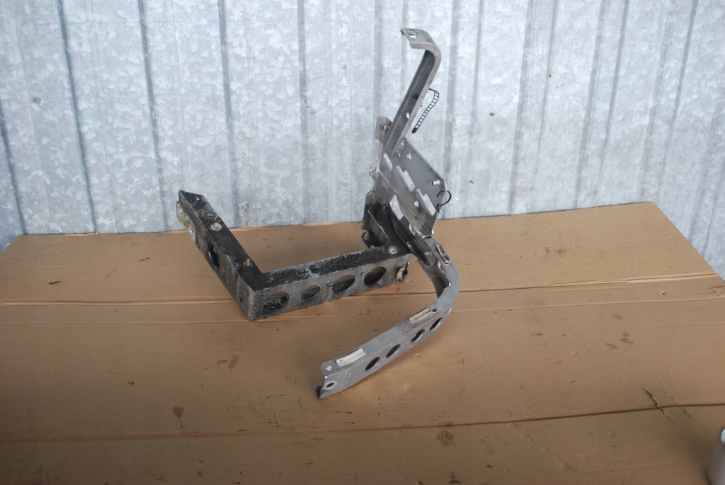 фото №1, Перемикач підрульовий кронштейн лівий перед audi a8 d2 4d0821137al