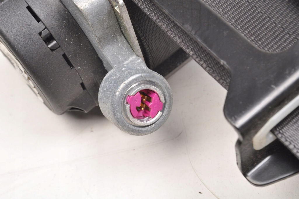 Volvo s60 ii v60 pas безопасности левый перед передний 39818841 с Разборки