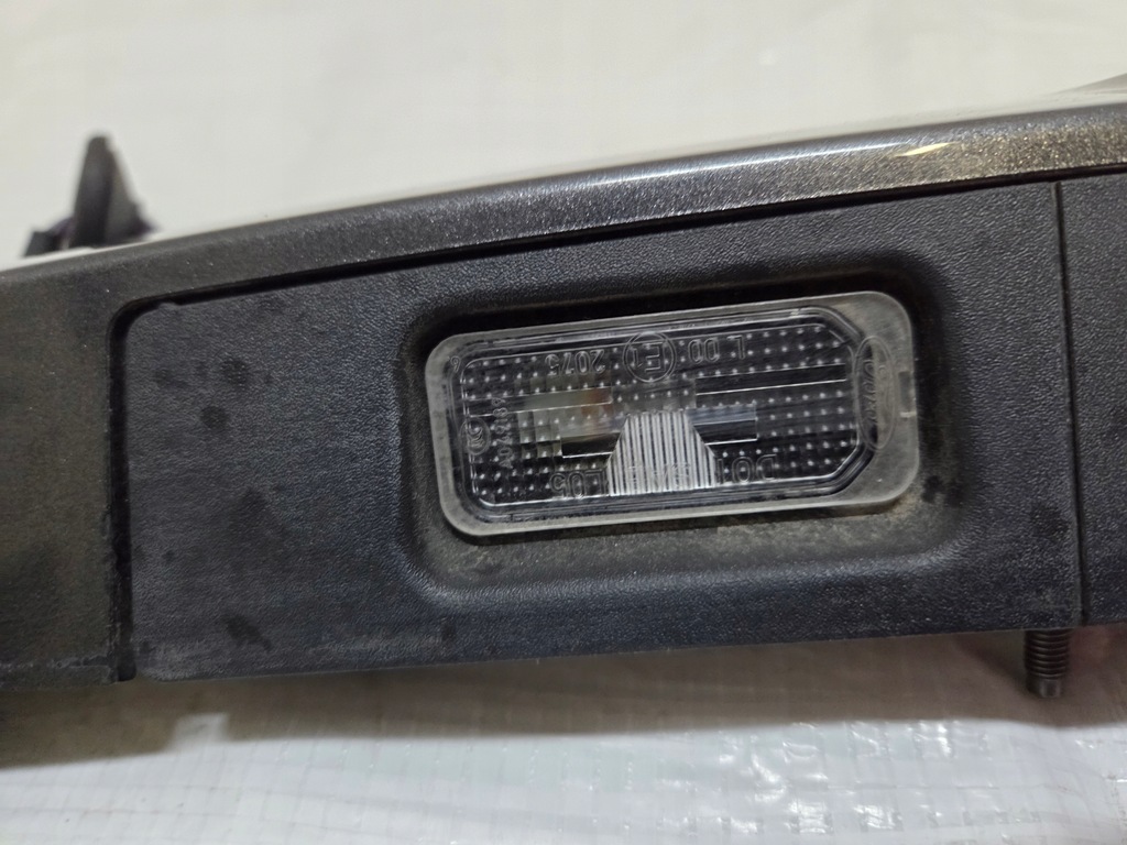 фото №9, Ford mondeo mk5 накладка крышки багажника kombi ds73-n43400-a