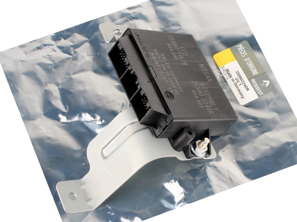 фото №1, Модуль pdc блок управления парковки koleos 07-16 r.