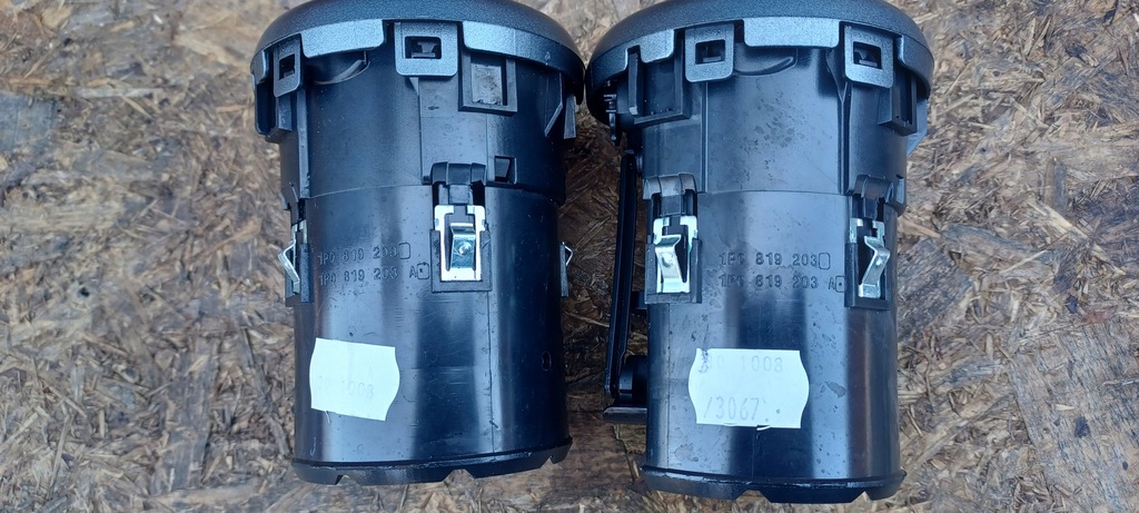 фото №5, Решётка обдув seat перед 1p0819203