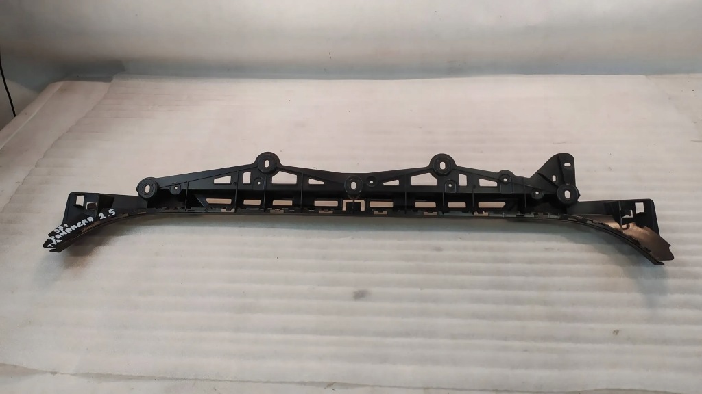 фото №7, Напрямна бампера задня середина panamera 971 971807863a