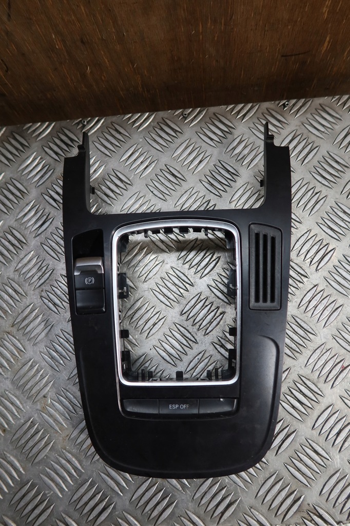 фото №1, Рамка середня тунель audi a4 b8 8k0864261