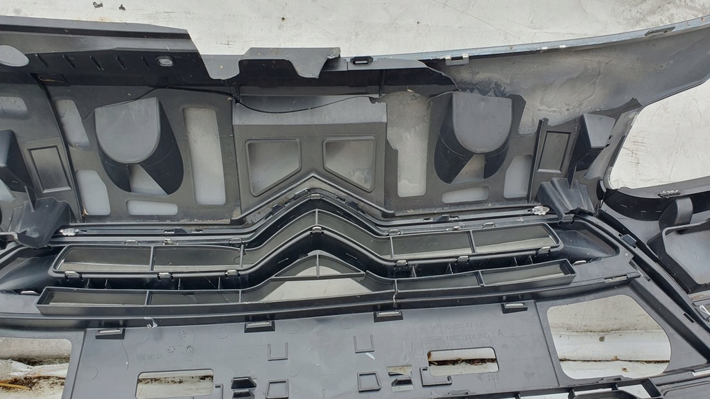 фото №16, Citroen ds3 бампер перед решётка радиатора оригинал