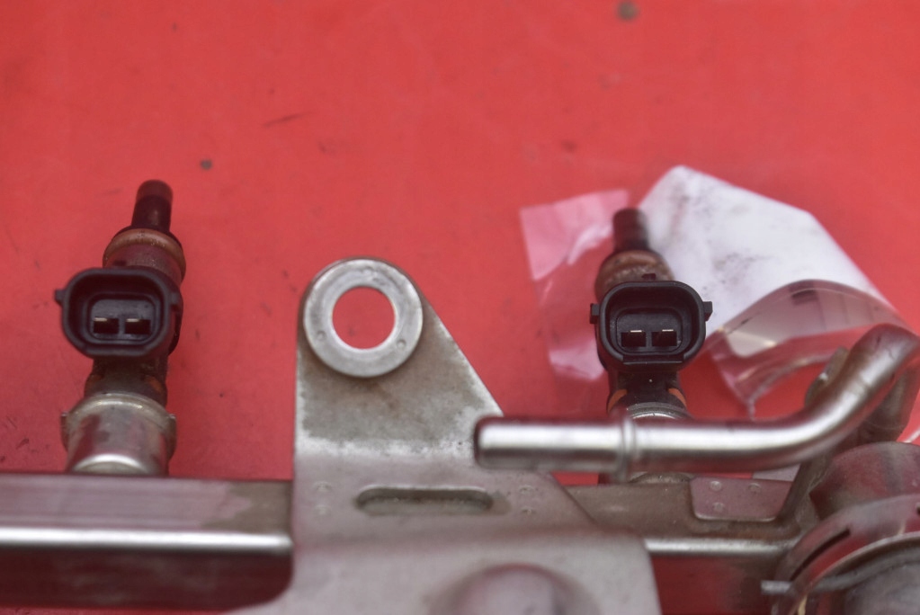 Молдинг упорскування форсунки 175201470r nissan micra 5 v k14 0.9 ig-t 90 km Зі Шроту