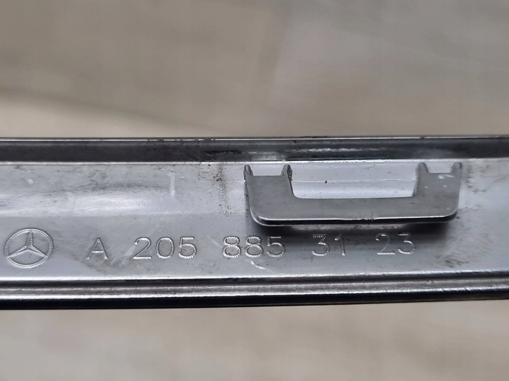 фото №7, Mercedes-benz c w205 2016 с передний молдинг бампера передний