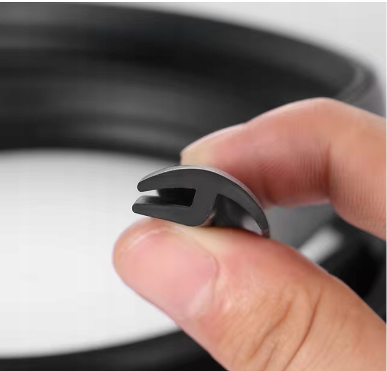 фото №6, Прокладка do стекло передней задний жабо приборная панель универсальная 18x6mm 4m