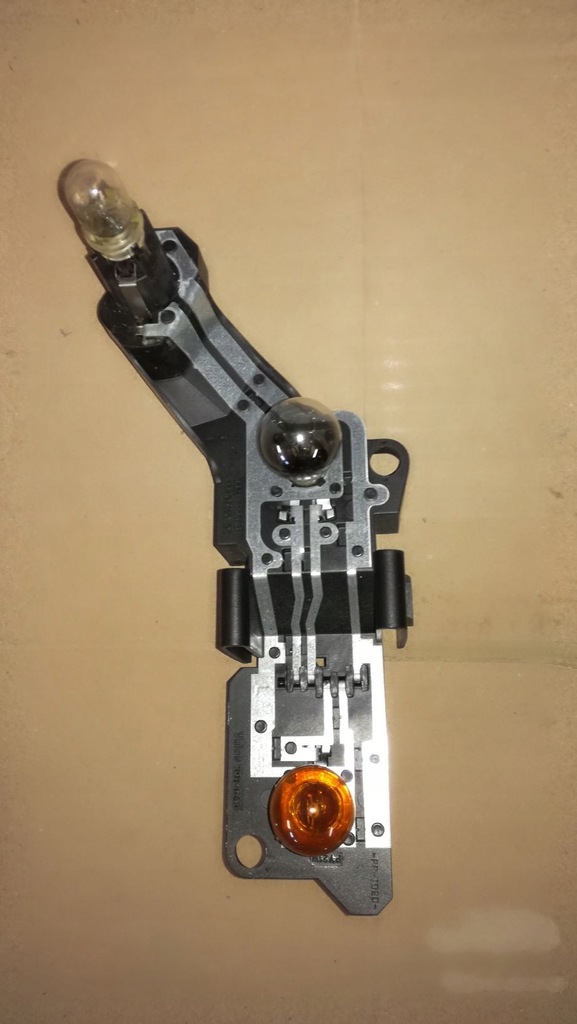 фото №1, Вкладыш лампы задний mini r50 r52 r53 левый 7165731