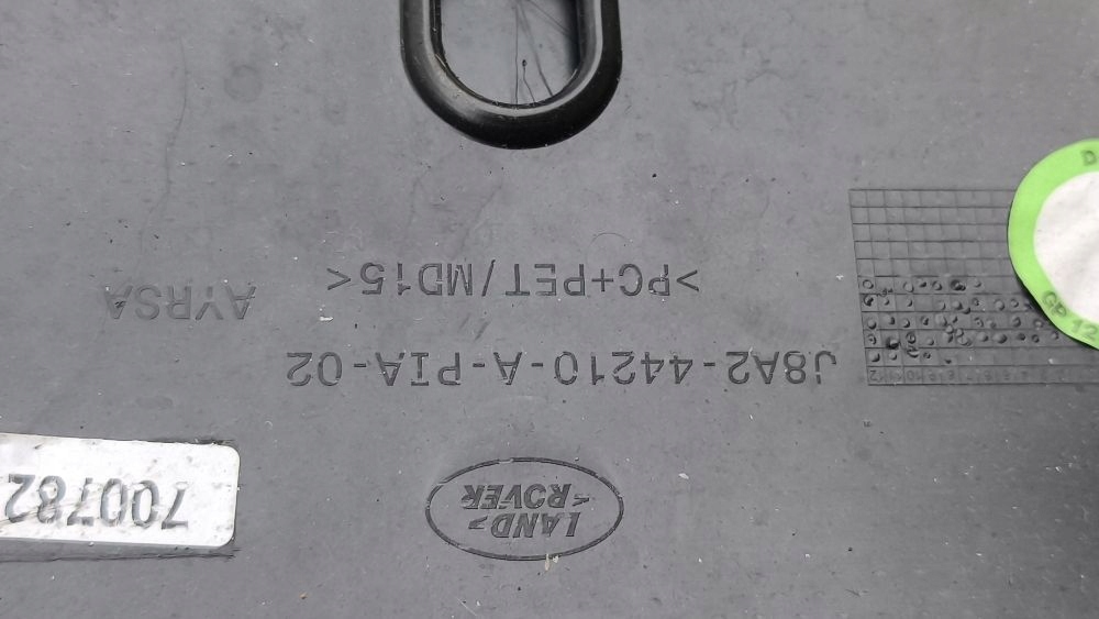 фото №15, Land rover range rover velar 2021 спойлер крышки j8a244210a