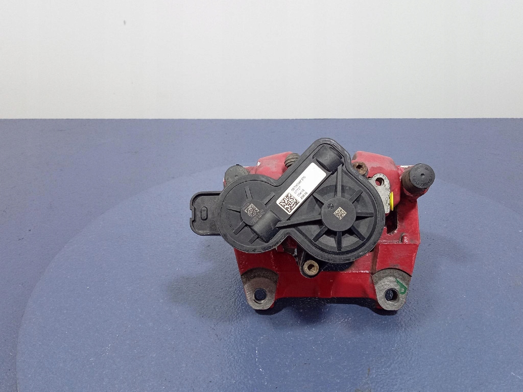 фото №4, Maserati levante супорт гальмівний задня правий задній 06700388370