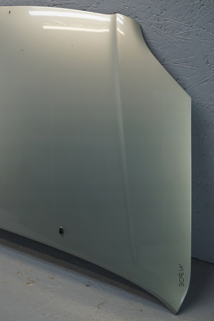 фото №4, Капот крышка двигателя toyota avensis t25 6t1