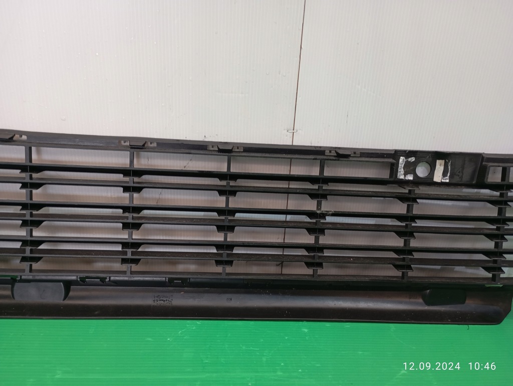 фото №8, Решітка середня бампера перед citroen jumpy spacetourer 9811718677