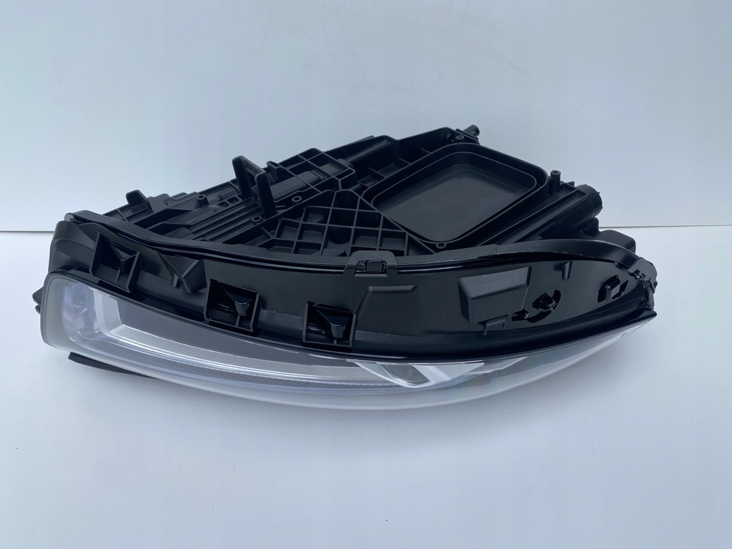 фото №13, Mercedes w177 лампа права led high performance new