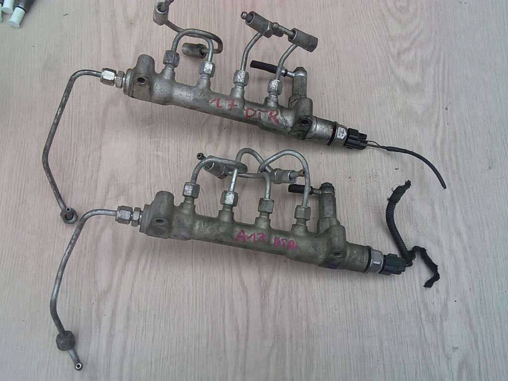 Opel astra h j zafira b c 1.7 cdti a17dtr z17dtr молдинг упорскування 55pp05-01 Оригінал