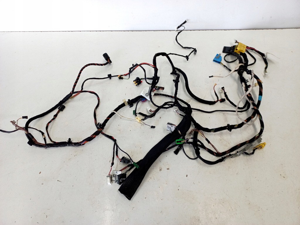 фото №1, Электропроводка жгут консоли mercedes w213