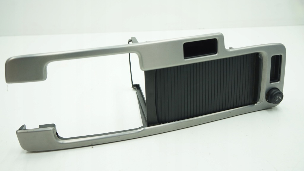 фото №1, Volvo шторка бардачок s40 ii v50 c30 30755386