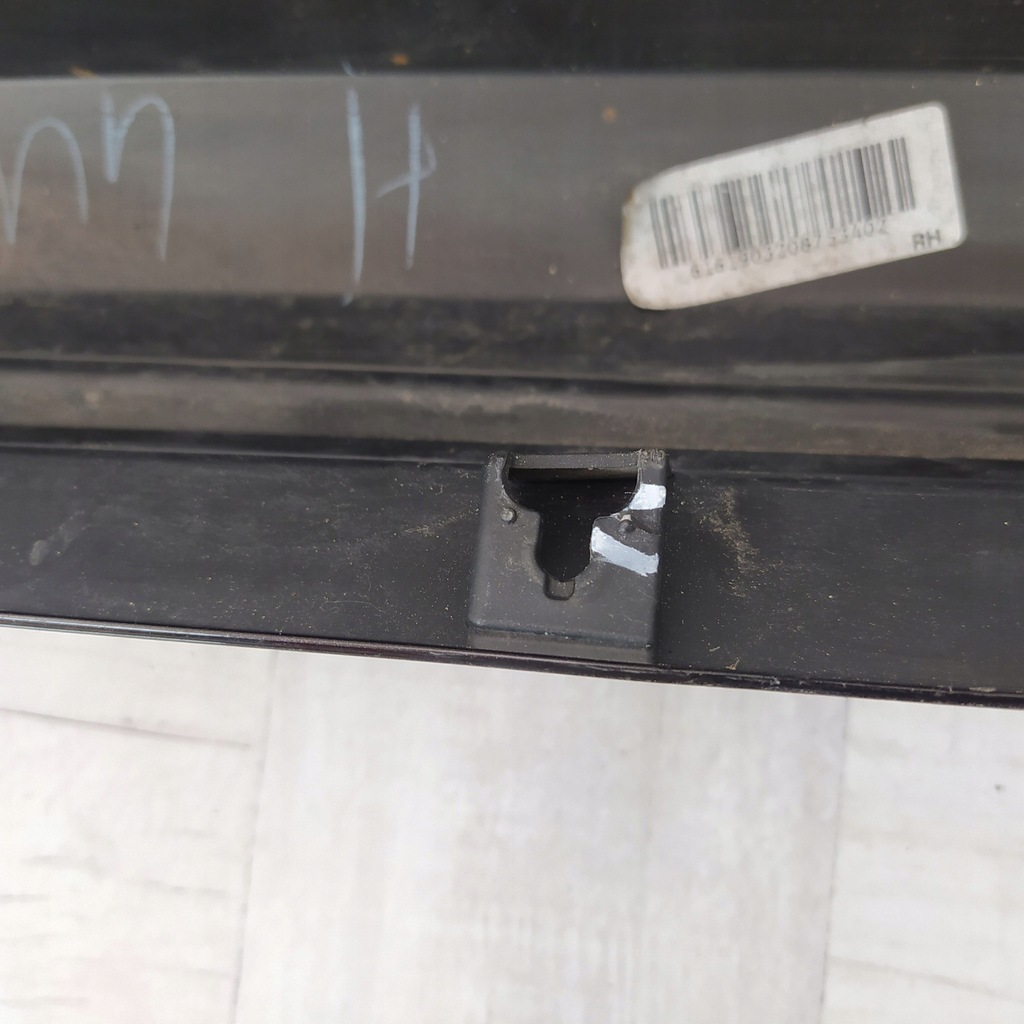 фото №13, Toyota corolla e21 sedan молдинг поріг накладка права 75850-02230