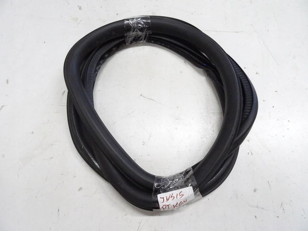 фото №1, Opel insignia a kombi прокладка двері правий задня