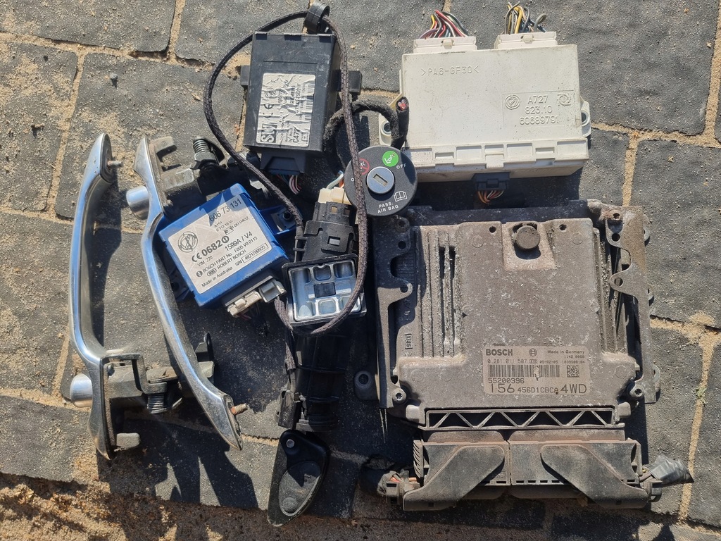 фото №1, Бортовой компьютер иммобилайзер замок зажигания alfa romeo 156 crosswagon