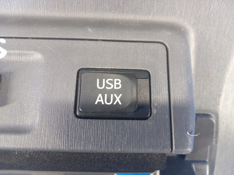 фото №1, Разъём usb 8619048030 toyota prius plus 11-14