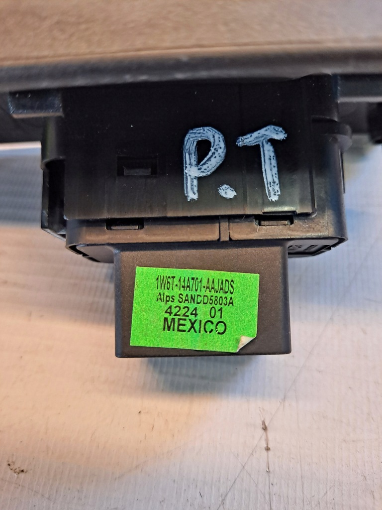 фото №8, Переключатель стекло правый задняя land rover freelander i 5d lift