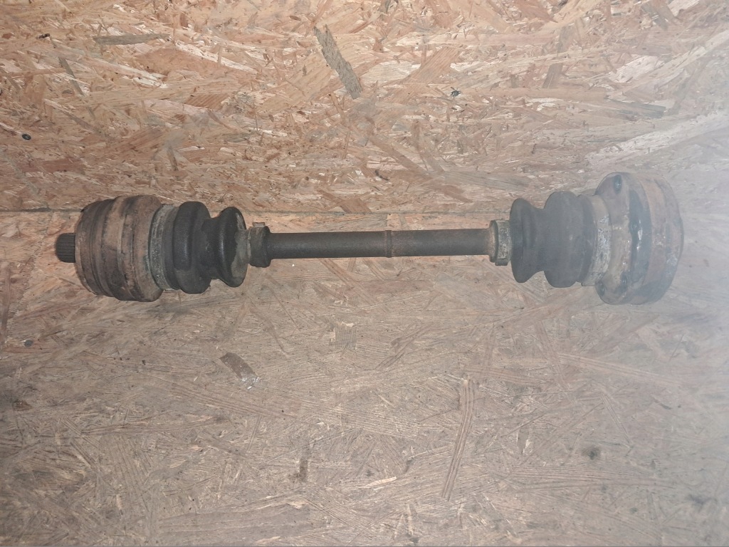 Купити Привідний вал привідна mercedes w126 5,0 po 85- 1263503010