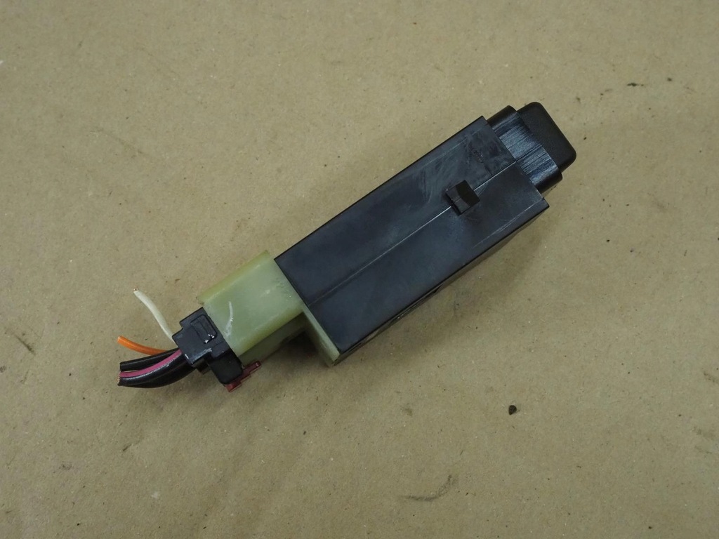 фото №9, Переключатель подогрев стекло chrysler pt cruiser 04671670ab